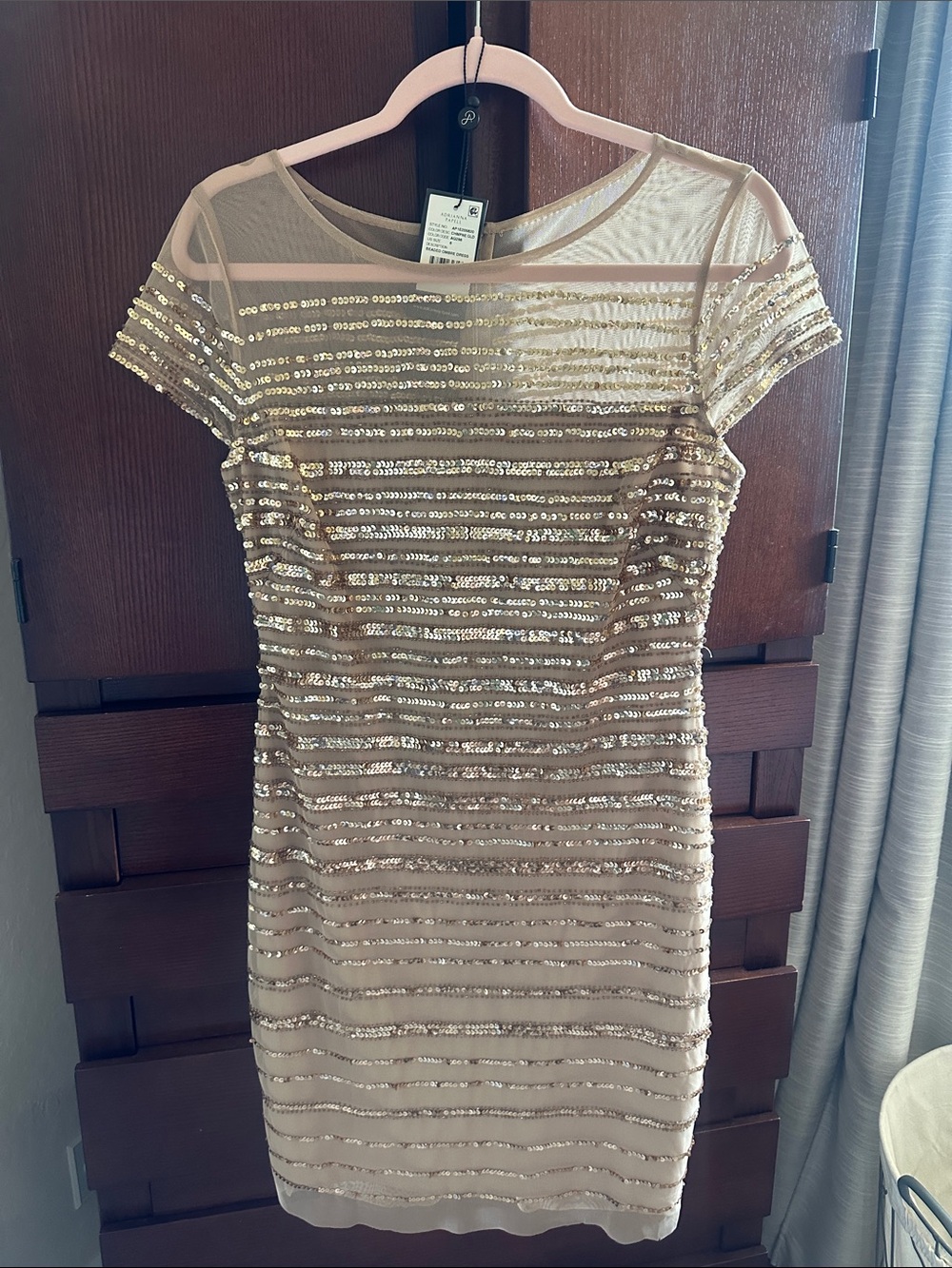 Adrianna Papell Champagne Gold Sequin  Ombré Dress 6 NWT